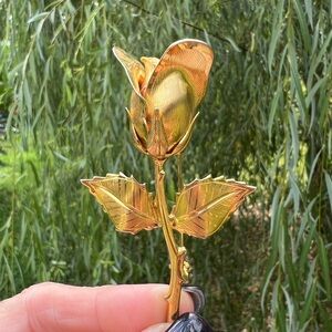 GioVanni Di Rocco Gold Floral Brooch